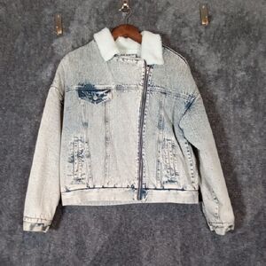 Forever 21 Light Blue Denim Truck Jacket with White Sherpa Lining Womens M